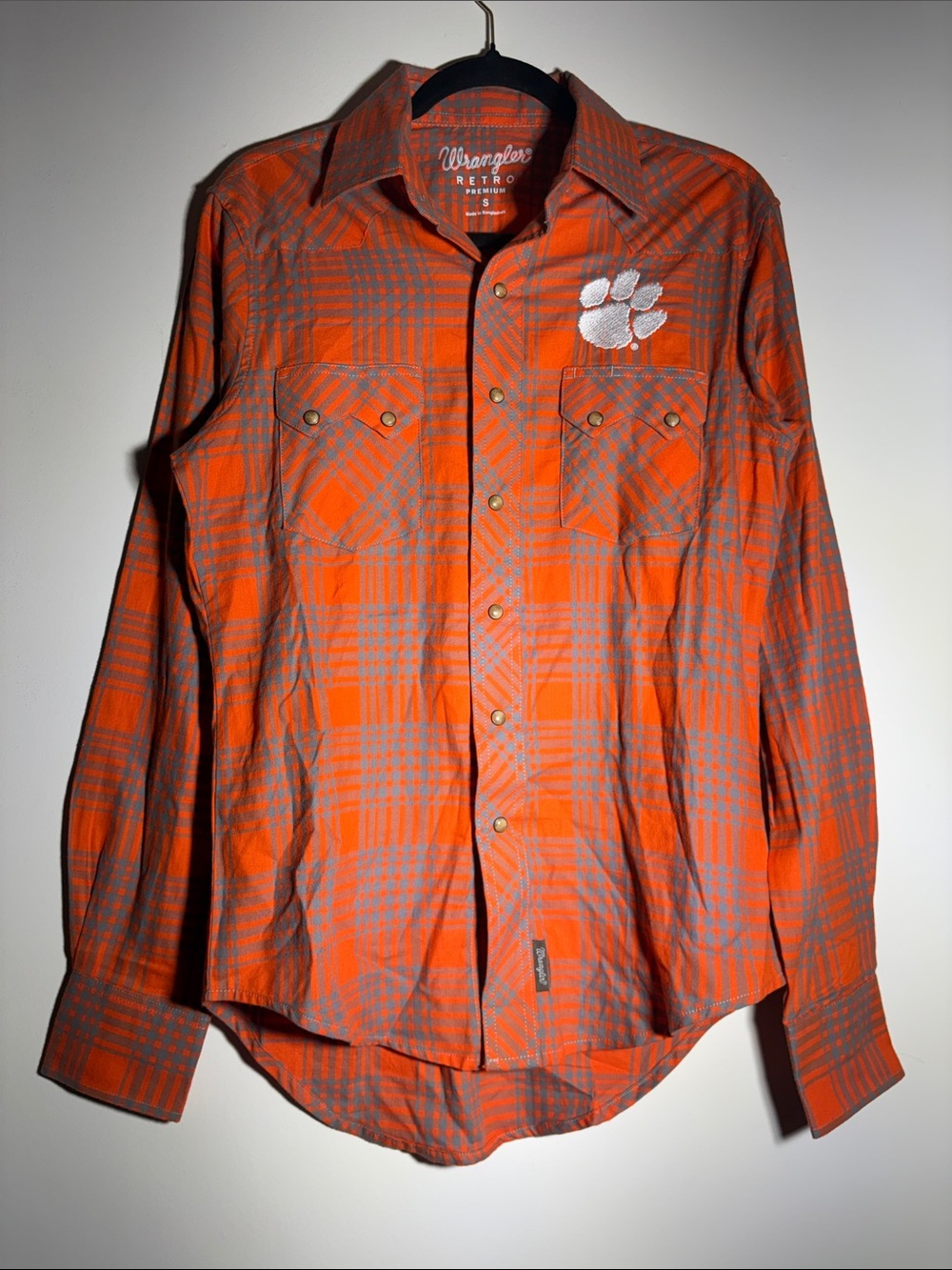 CLEMSON Wrangler Orange and Gray Plaid Button-Down Shirt Size S